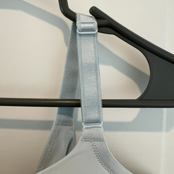 Torrid Curve Front Close Bra - Picture 7 of 9